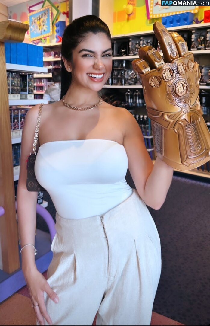 Kami Cosplayer / Kami Ferreira / kamiferreiraoficial / kamilacosplay / kanmi_cos Nud OnlyFans  Fotografie scursă #17