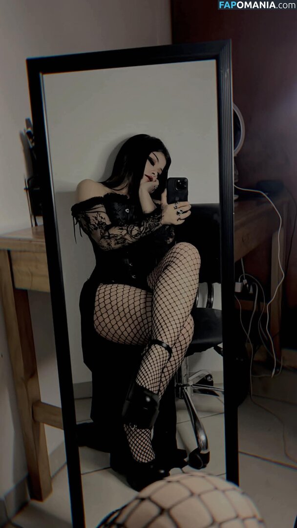Kanonsuzuki Nud OnlyFans  Fotografie scursă #2