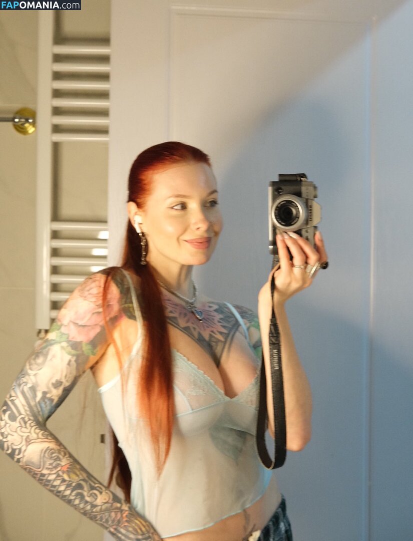 Karina Kherman / NebelaiaK / kher.man Nud OnlyFans  Fotografie scursă #11