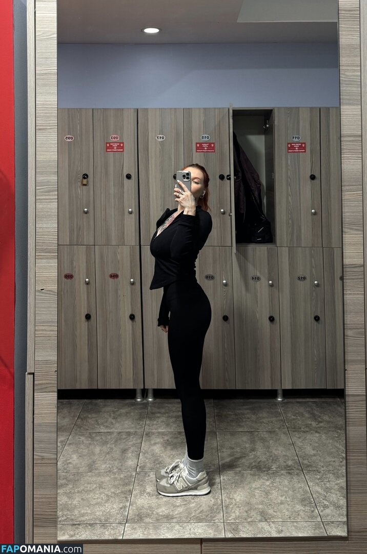 Karina Kherman / NebelaiaK / kher.man Nud OnlyFans  Fotografie scursă #14