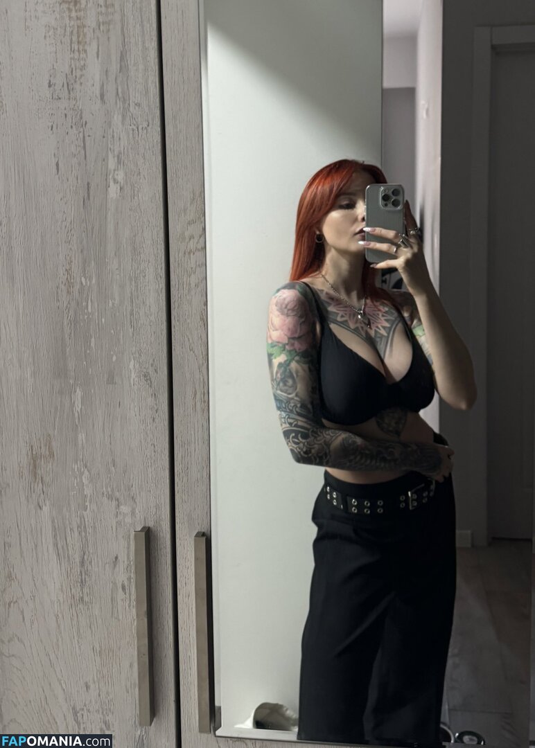 Karina Kherman / NebelaiaK / kher.man Nud OnlyFans  Fotografie scursă #16