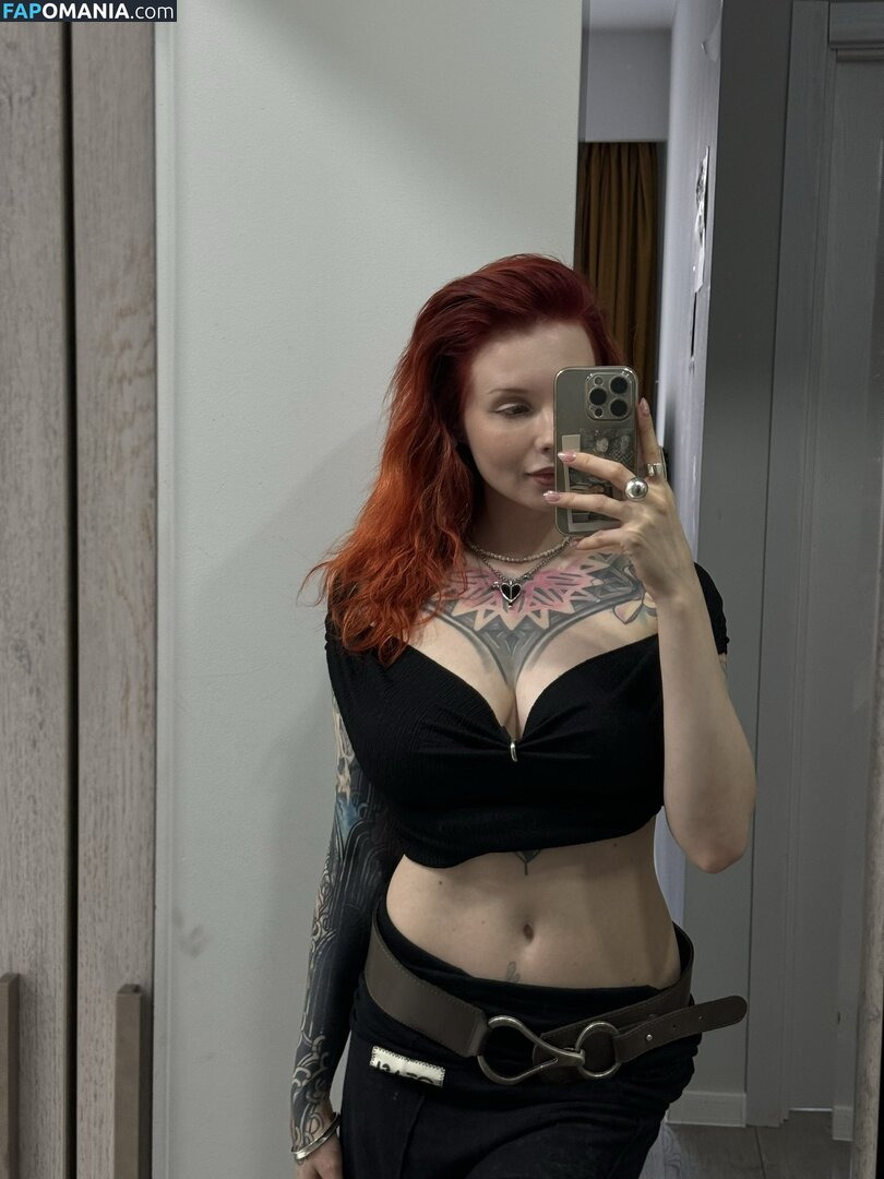 Karina Kherman / NebelaiaK / kher.man Nud OnlyFans  Fotografie scursă #18
