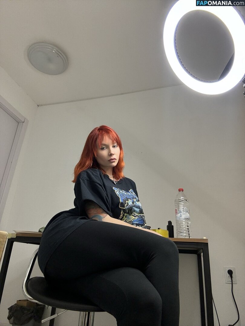 Karina Kherman / NebelaiaK / kher.man Nud OnlyFans  Fotografie scursă #20
