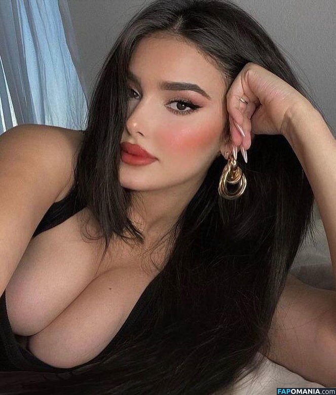 Karimasadani / Karithecherry / karimazingg Nud OnlyFans  Fotografie scursă #9