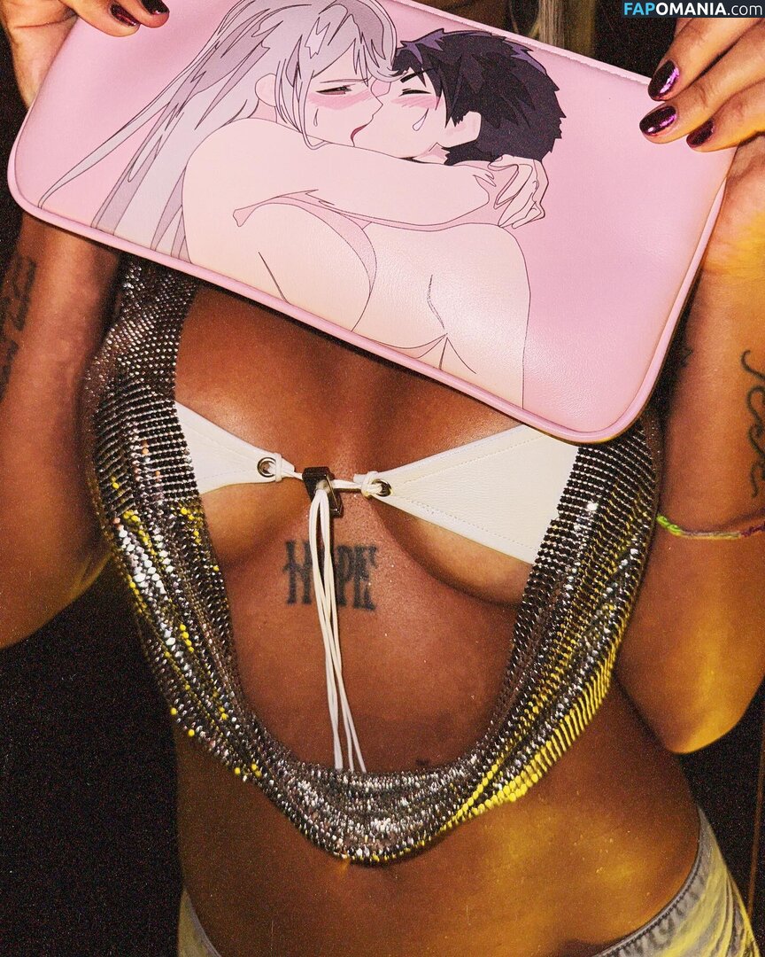 Karol G / karolg / karolgfriend Nud OnlyFans  Fotografie scursă #311