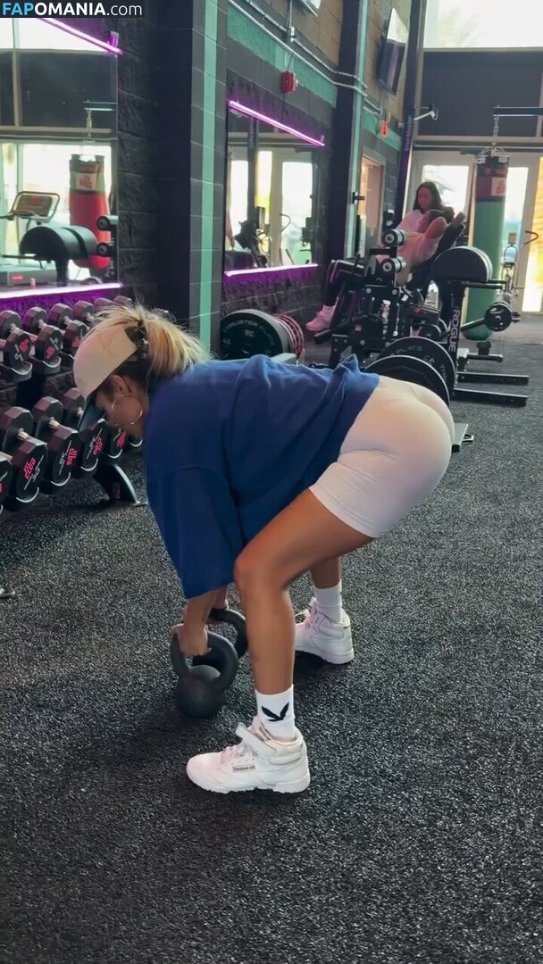 Karol G / karolg / karolgfriend Nud OnlyFans  Fotografie scursă #318