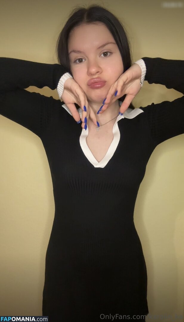 hier.istkarolinka / karolin_ka Nud OnlyFans  Fotografie scursă #1