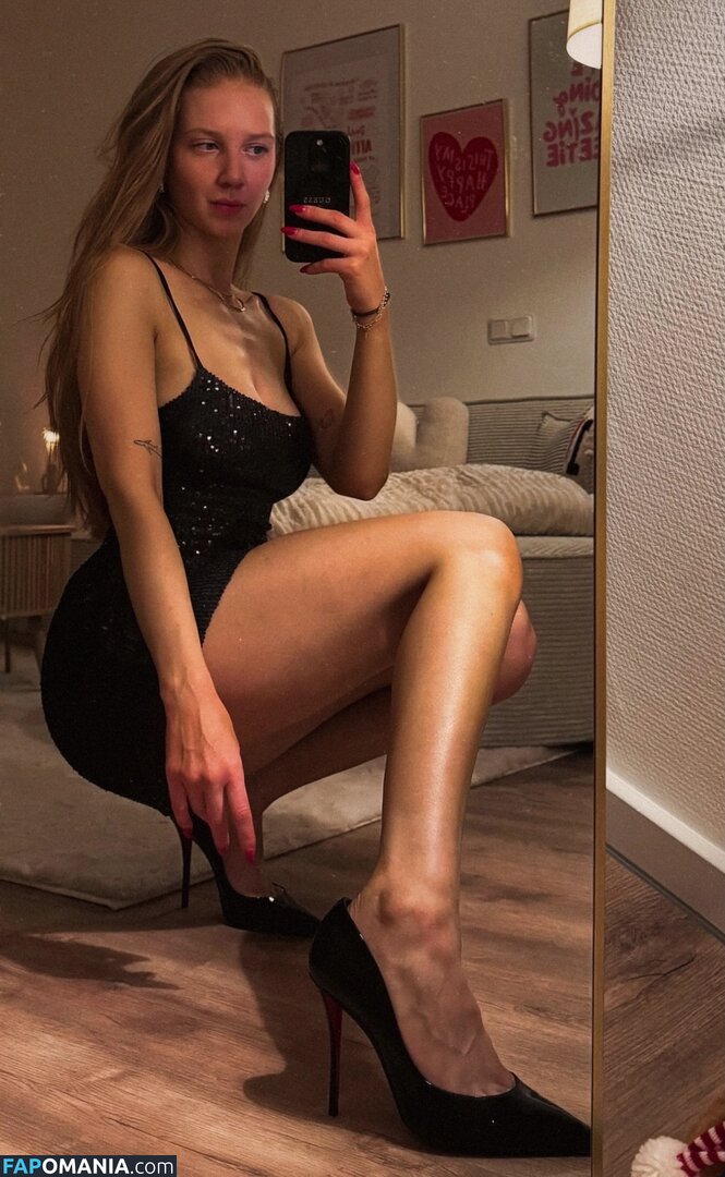 Katha Aomodels / aopremium / kathaaa_ecker Nud OnlyFans  Fotografie scursă #1