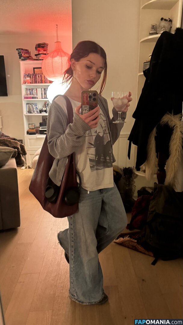 Katie Douglas / katiedouglas98 Nud OnlyFans  Fotografie scursă #1