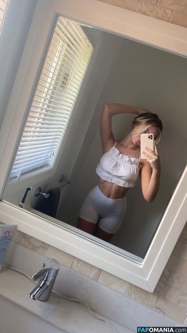 Kayla Mcgrayne / KaylaMcGraynee / https: / kaylamcgrayne Nud OnlyFans  Fotografie scursă #4