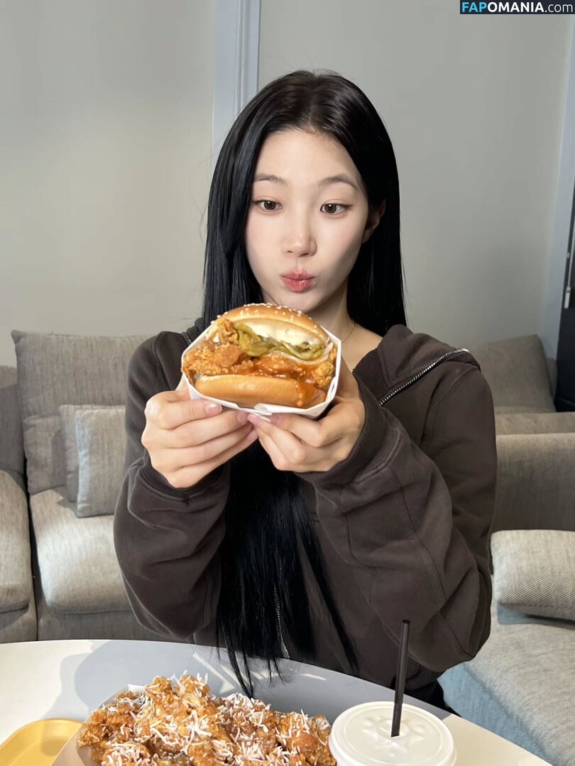 Kazuha Nakamura 中村 一葉 / LESSERAFIM / zuhazana Nud OnlyFans  Fotografie scursă #43