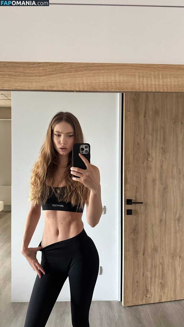 j.aida / kennaabennett / neve.lewiss / paige.donoway Nud OnlyFans  Fotografie scursă #12