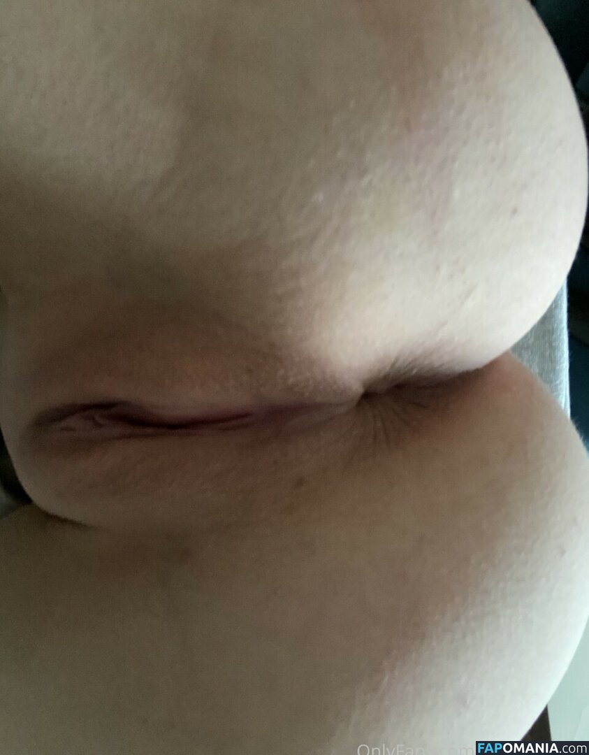 Boobafett / Kenzie Logan / kenzierpg / okenzielogan Nud OnlyFans  Fotografie scursă #21
