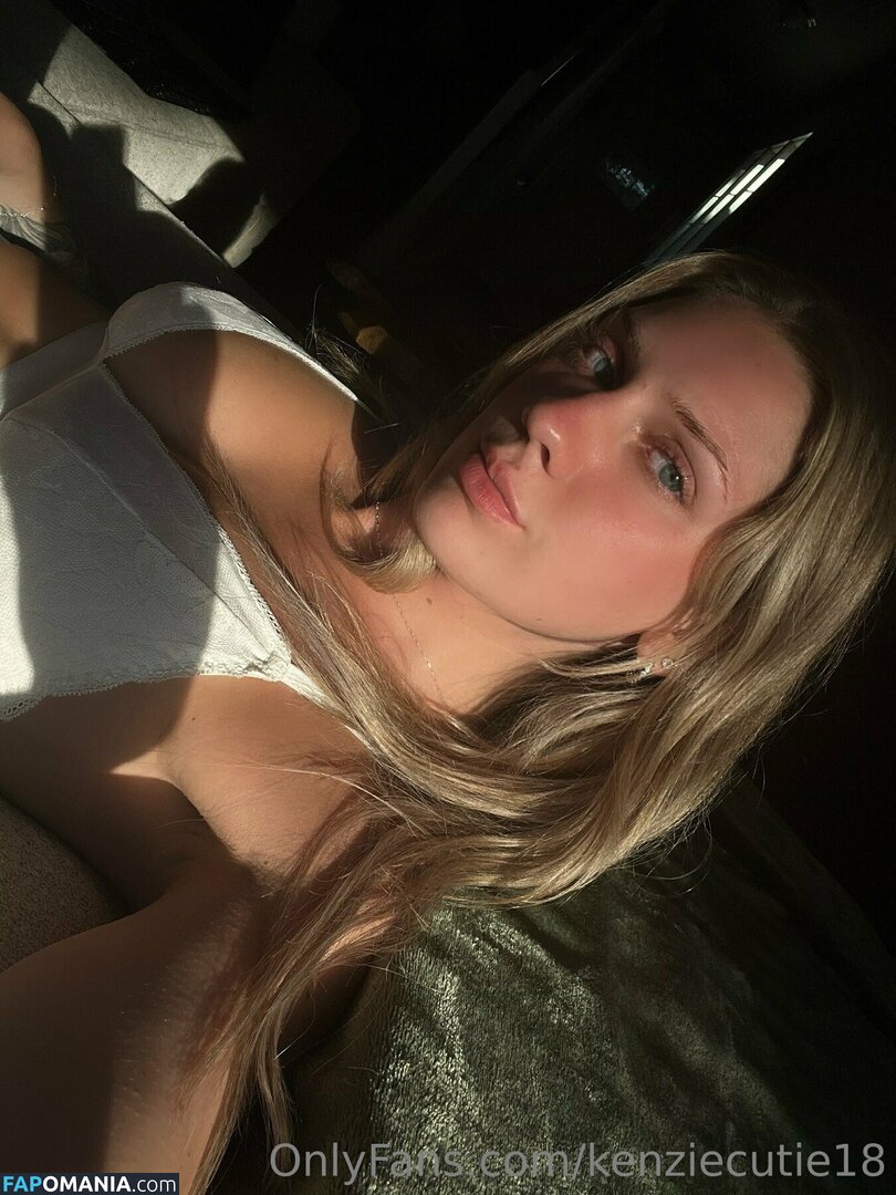 kenziecutie18 / kkenziee_18 Nud OnlyFans  Fotografie scursă #56