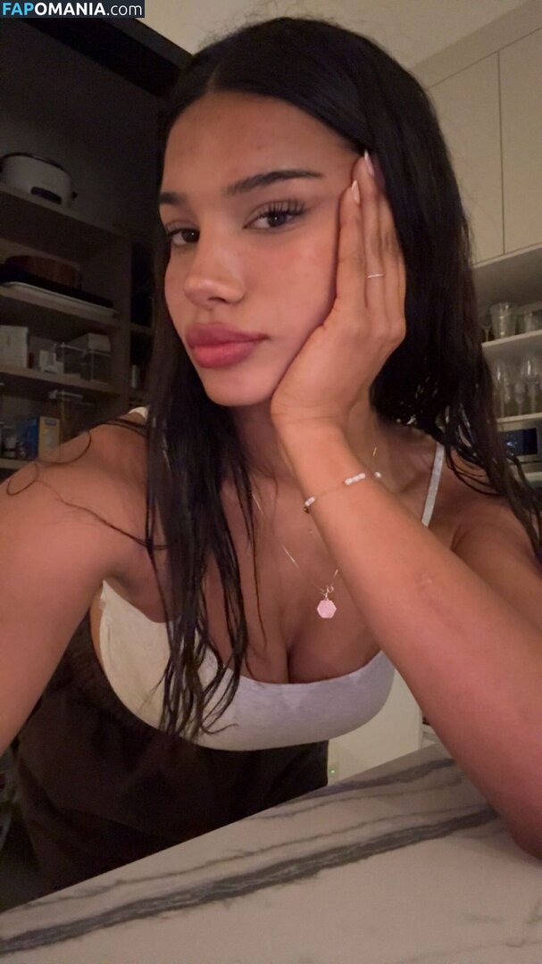 Jogadora / Kiana dufour / kianadufour Nud OnlyFans  Fotografie scursă #45