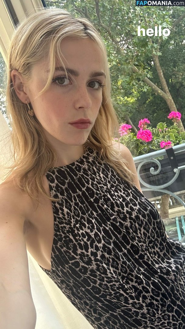 AdventuresSabrina / Kiernan Shipka / kiernanshipka Nud OnlyFans  Fotografie scursă #113