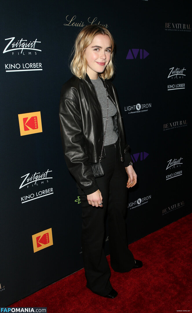 AdventuresSabrina / Kiernan Shipka / kiernanshipka Nud OnlyFans  Fotografie scursă #534