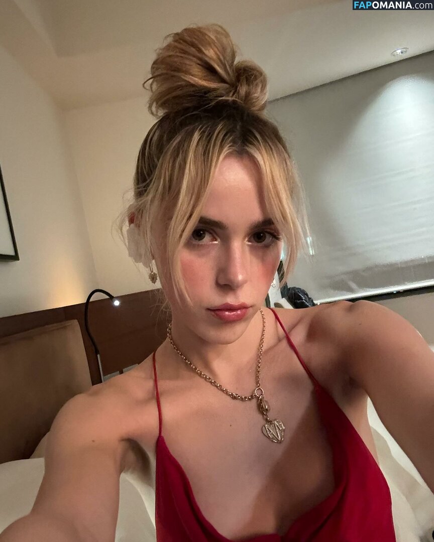 AdventuresSabrina / Kiernan Shipka / kiernanshipka Nud OnlyFans  Fotografie scursă #736