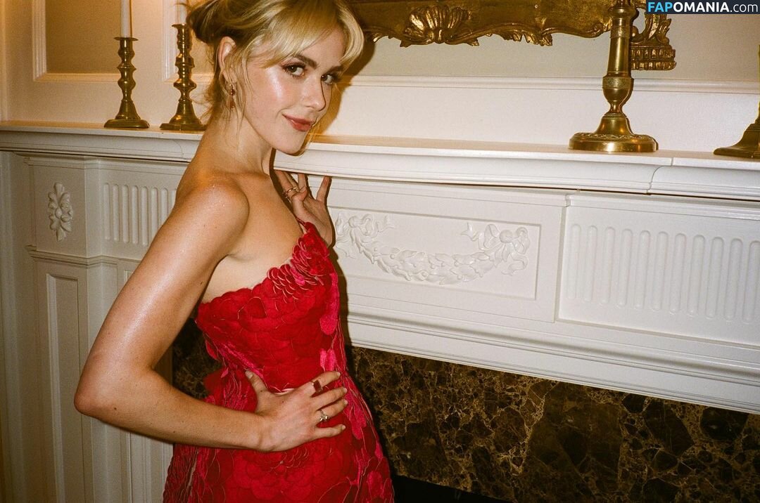 AdventuresSabrina / Kiernan Shipka / kiernanshipka Nud OnlyFans  Fotografie scursă #879