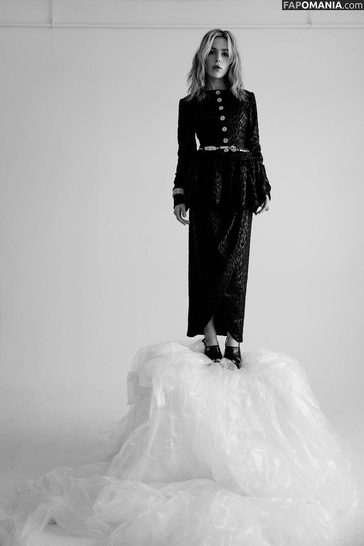 AdventuresSabrina / Kiernan Shipka / kiernanshipka Nud OnlyFans  Fotografie scursă #1530