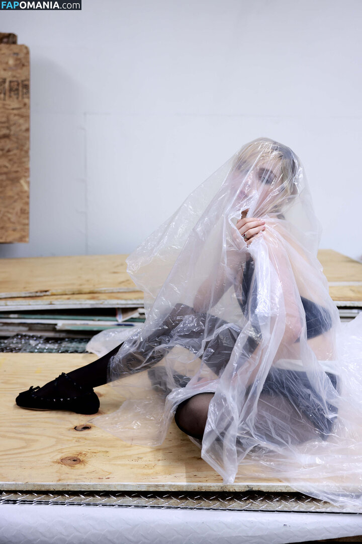 AdventuresSabrina / Kiernan Shipka / kiernanshipka Nud OnlyFans  Fotografie scursă #1540