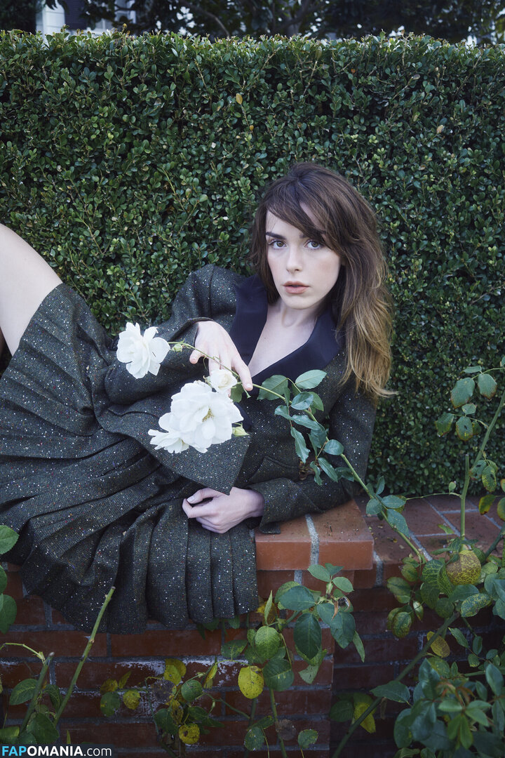 AdventuresSabrina / Kiernan Shipka / kiernanshipka Nud OnlyFans  Fotografie scursă #1562