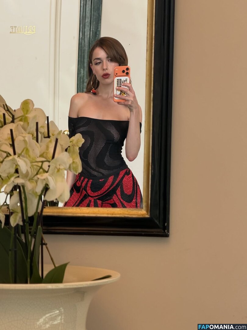 AdventuresSabrina / Kiernan Shipka / kiernanshipka Nud OnlyFans  Fotografie scursă #1580