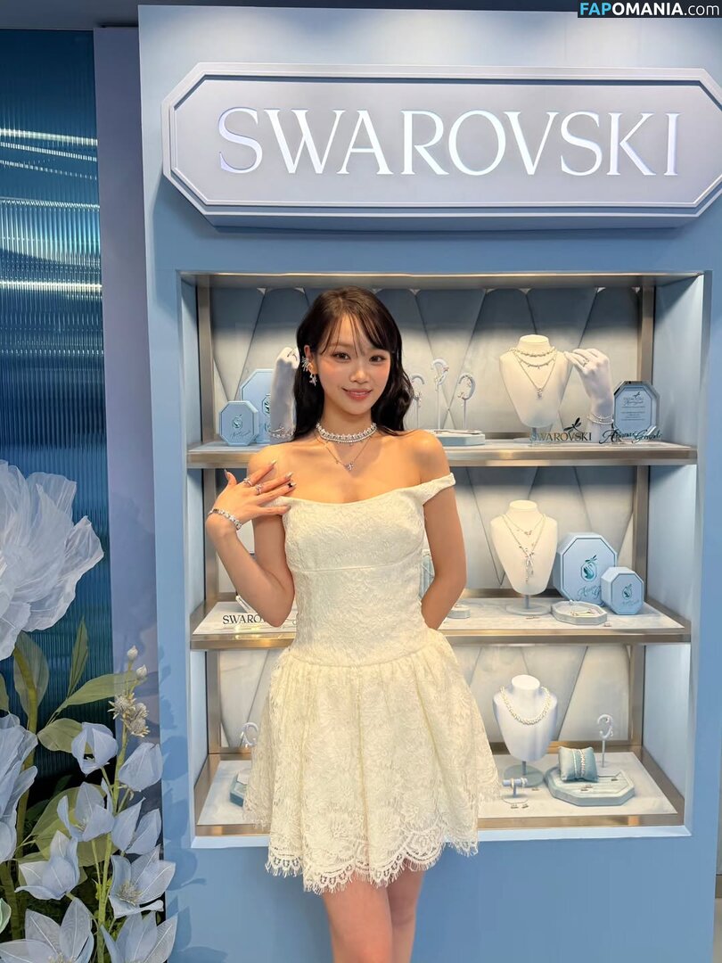 Kim Chaewon / _chaechae_1 / 김채원 Le Sserafim Nud OnlyFans  Fotografie scursă #40