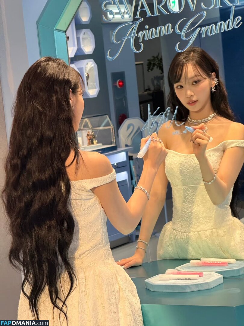 Kim Chaewon / _chaechae_1 / 김채원 Le Sserafim Nud OnlyFans  Fotografie scursă #45