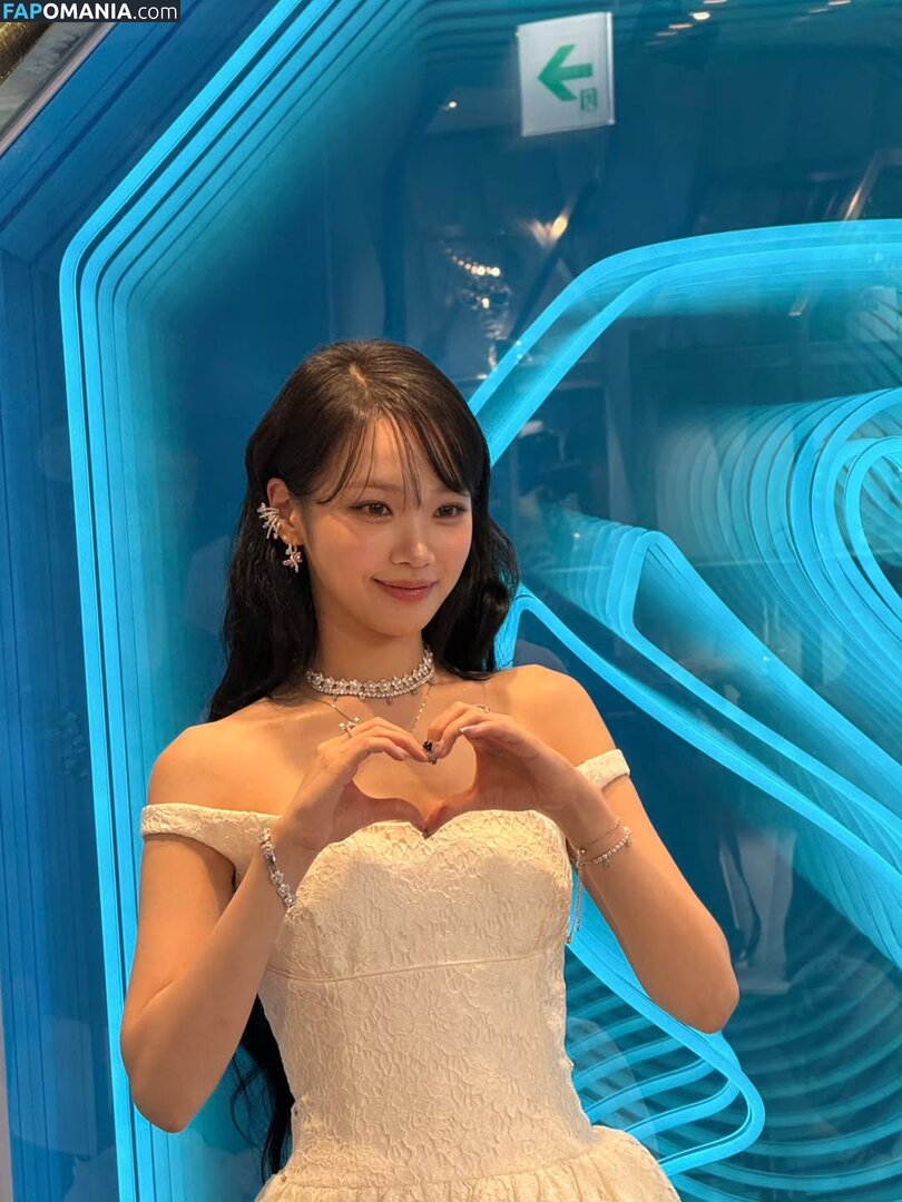 Kim Chaewon / _chaechae_1 / 김채원 Le Sserafim Nud OnlyFans  Fotografie scursă #47