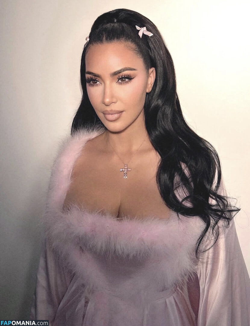 Kim Kardashian / kimkadarshian / kimkardashian Nud OnlyFans  Fotografie scursă #126