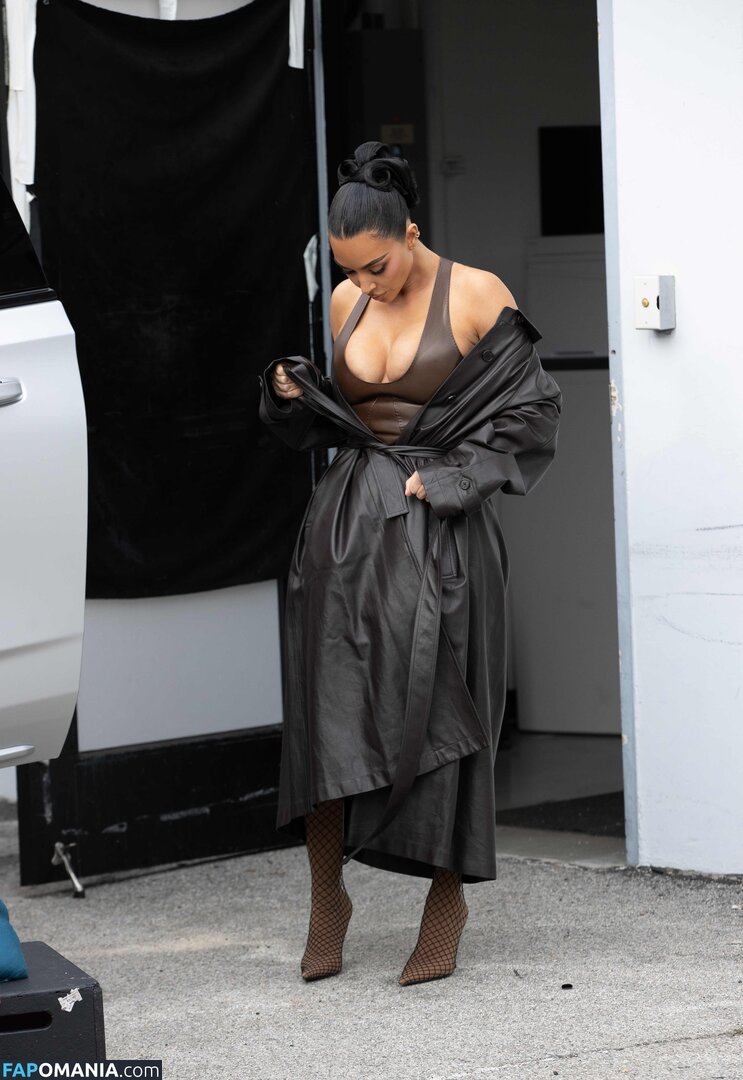Kim Kardashian / kimkadarshian / kimkardashian Nud OnlyFans  Fotografie scursă #151