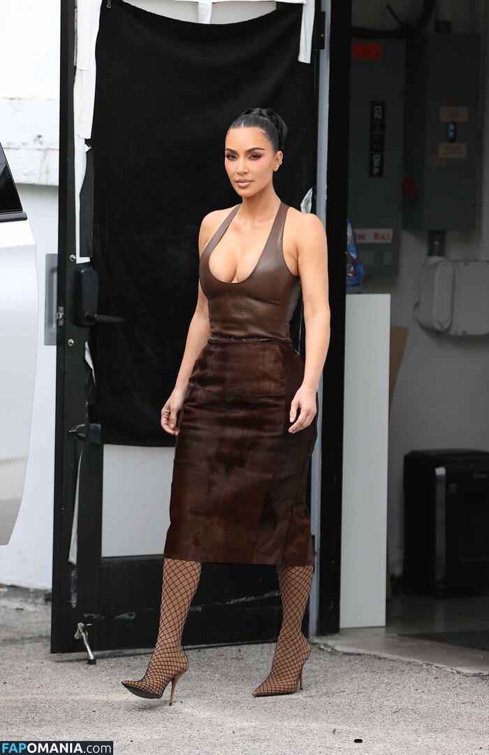 Kim Kardashian / kimkadarshian / kimkardashian Nud OnlyFans  Fotografie scursă #153