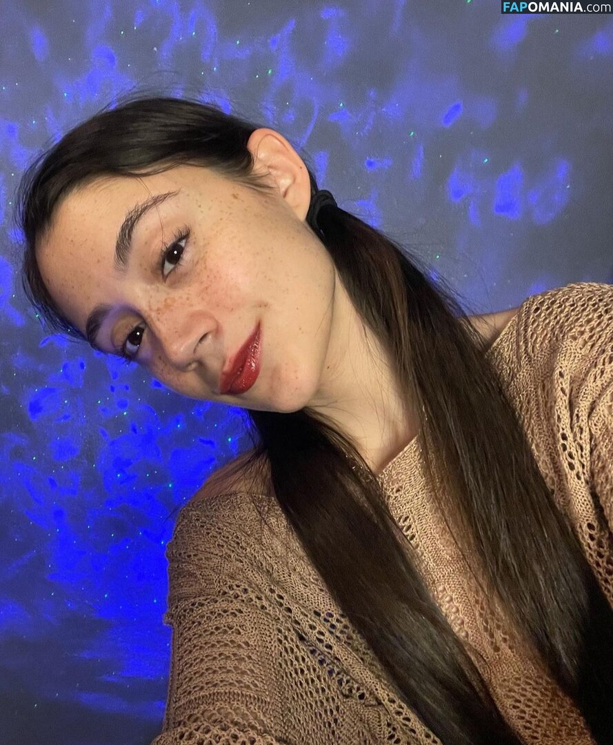 ayowhoischapis / kimbermelendrez Nud OnlyFans  Fotografie scursă #1