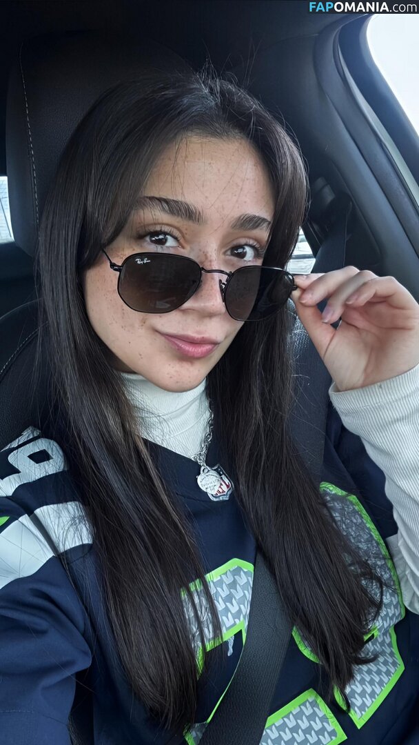 ayowhoischapis / kimbermelendrez Nud OnlyFans  Fotografie scursă #4