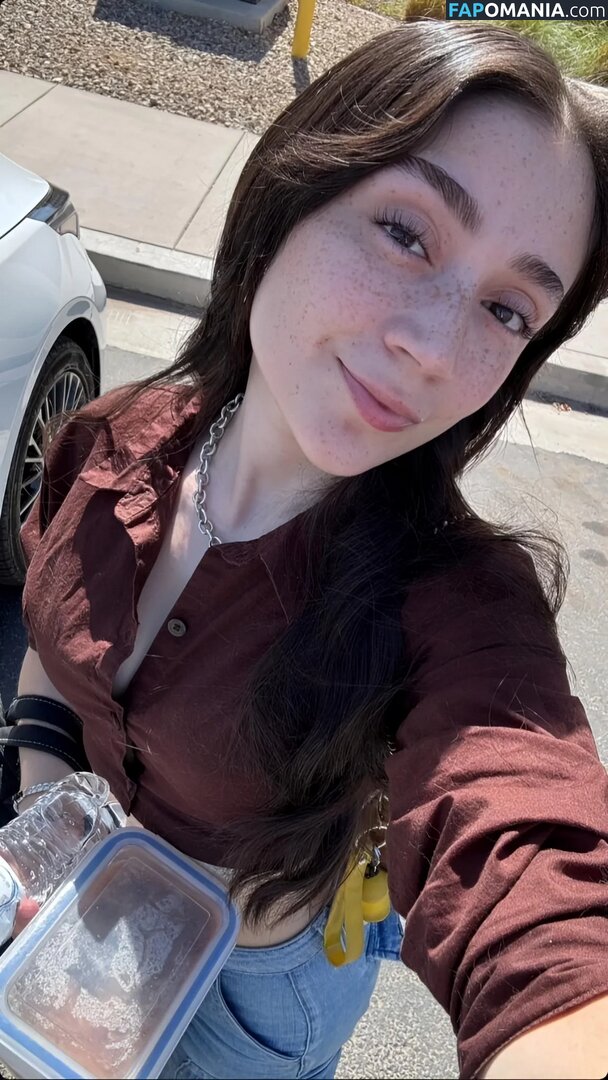 ayowhoischapis / kimbermelendrez Nud OnlyFans  Fotografie scursă #10