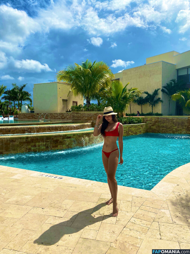 Kira Kosarin / kirakosarin Nud OnlyFans  Fotografie scursă #91