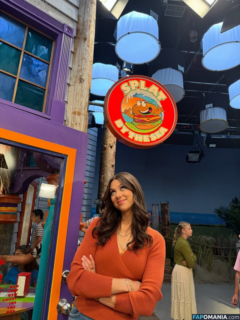 Kira Kosarin / kirakosarin Nud OnlyFans  Fotografie scursă #746