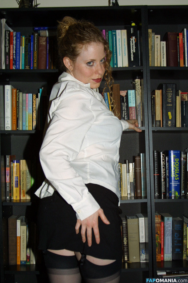 Kira The Little Redhead Nud OnlyFans  Fotografie scursă #411