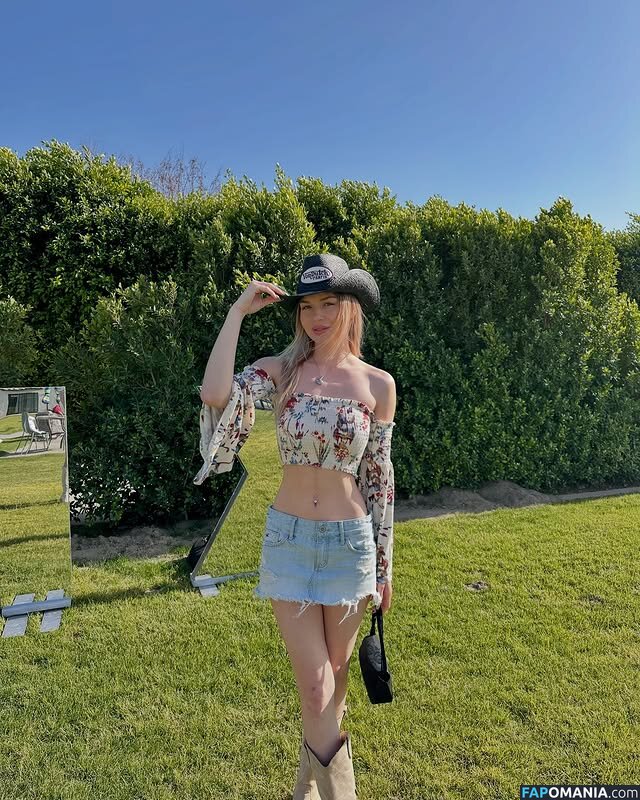 Kenleipfe / Koastalken Nud OnlyFans  Fotografie scursă #3