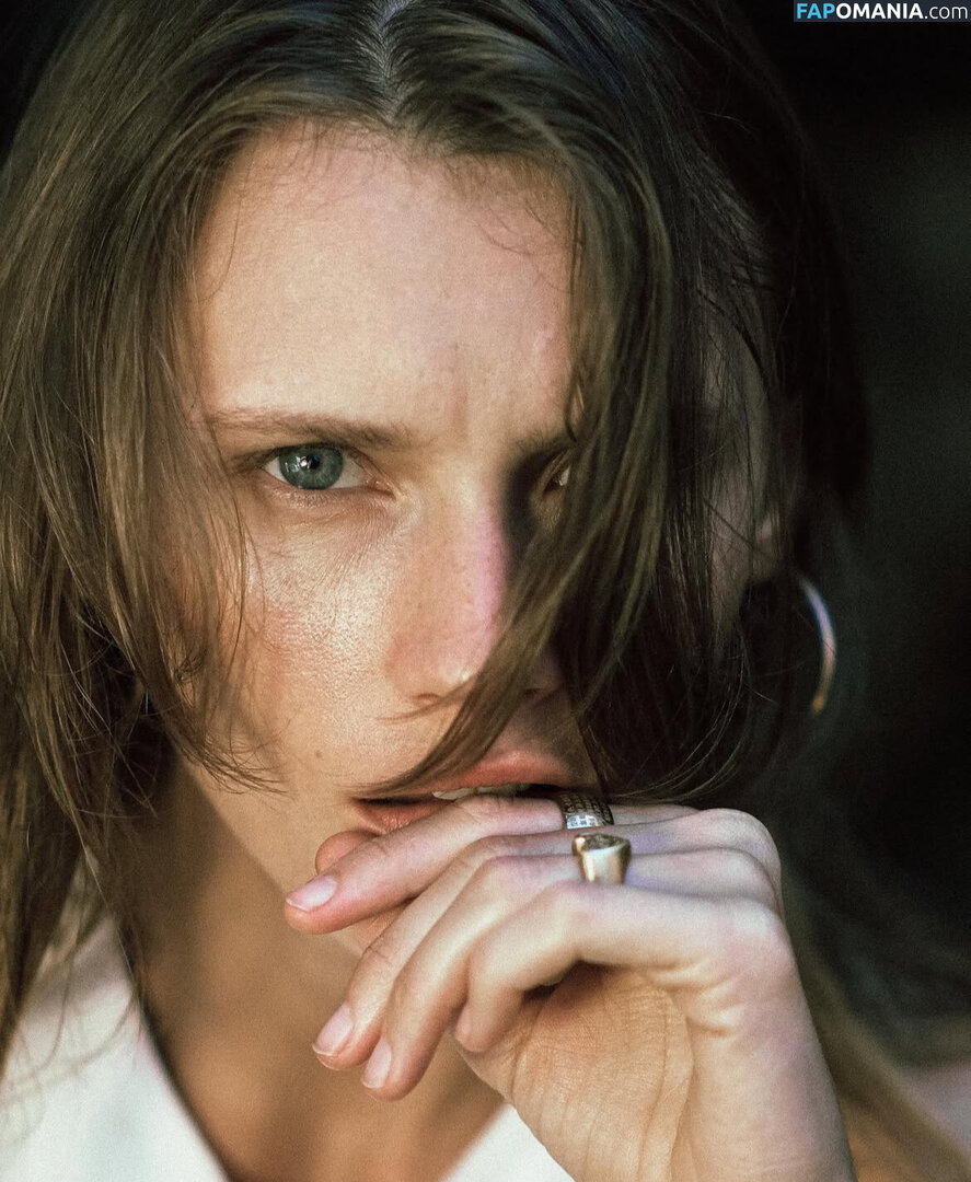 https: / koshernaya Nud OnlyFans  Fotografie scursă #4