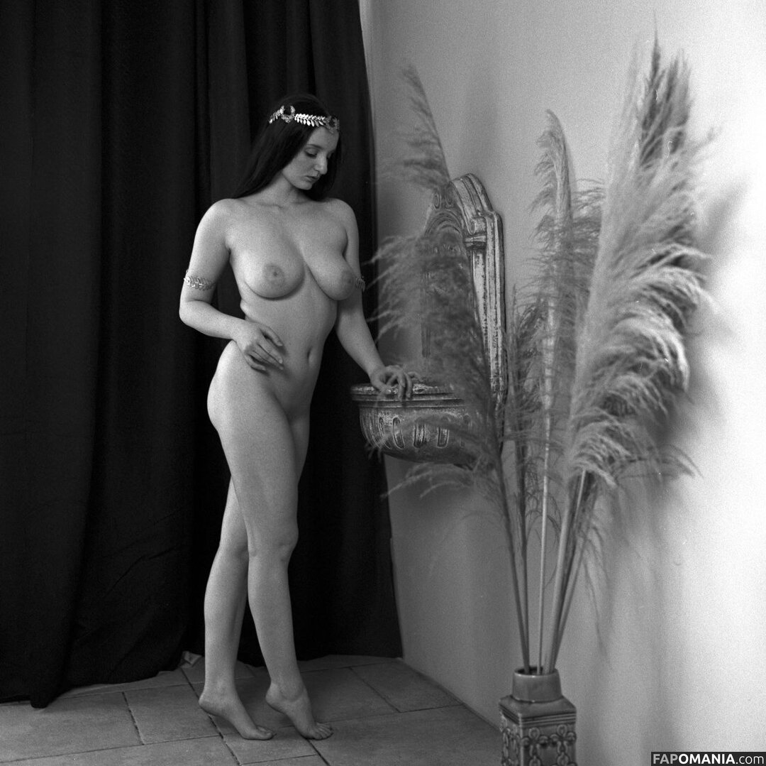 Kotyaysya / katya_alekseevaya Nud OnlyFans  Fotografie scursă #2