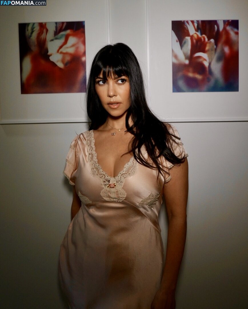 Kourtney Kardashian / kourtneykardash Nud OnlyFans  Fotografie scursă #88