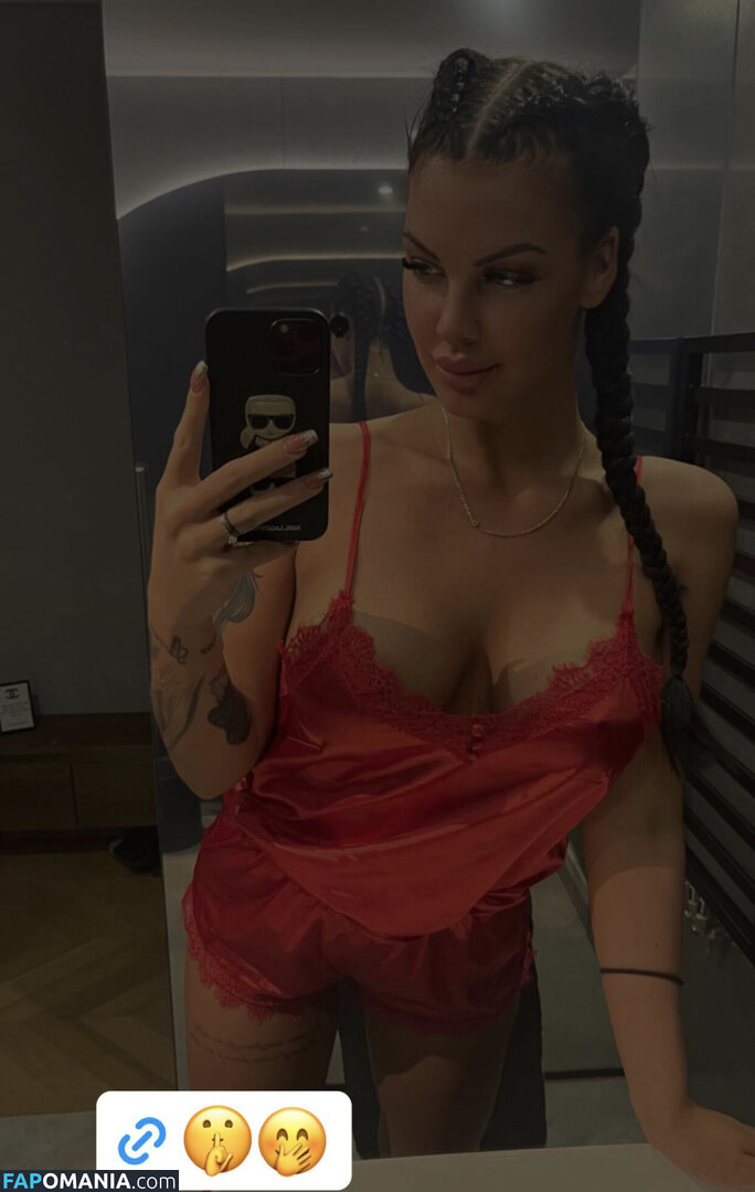Chloe / Krattinger Kitti / Krtt_ngr / krttngr Nud OnlyFans  Fotografie scursă #1