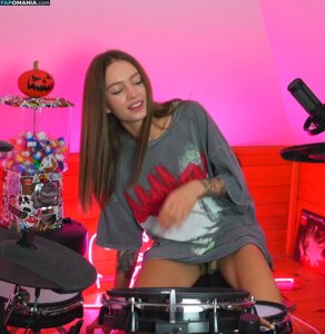 Kriss Drummer / Kristina Rybalchenko / kriss_drummer Nud OnlyFans  Fotografie scursă #2