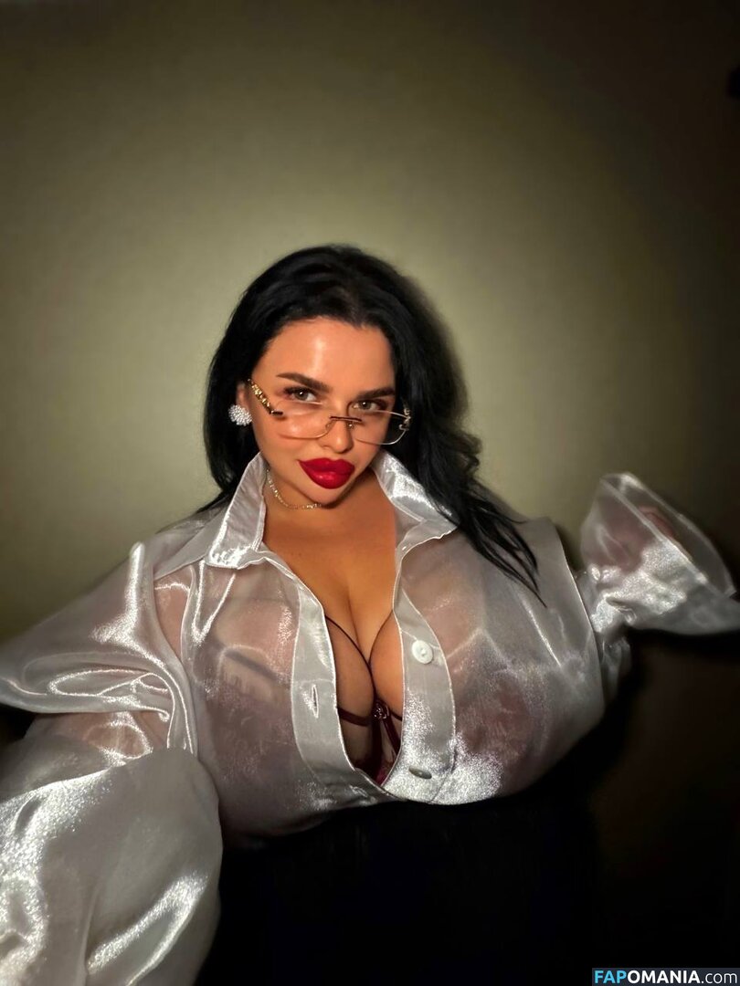 https: / kristina_doru Nud OnlyFans  Fotografie scursă #7