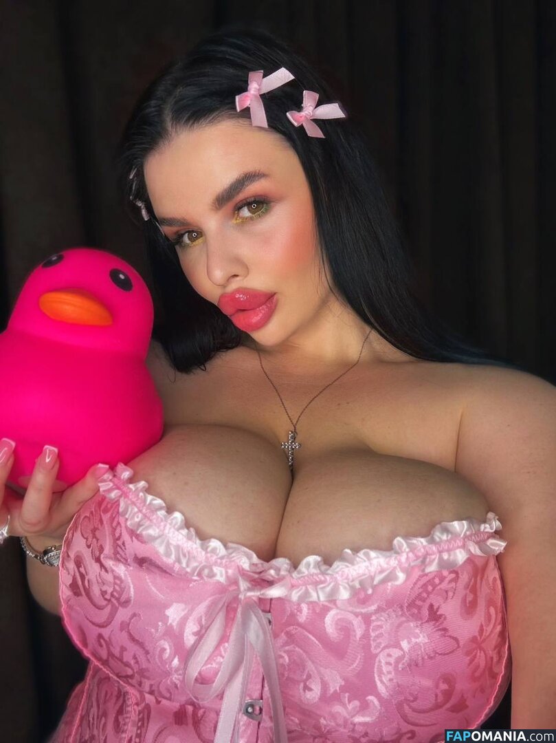 https: / kristina_doru Nud OnlyFans  Fotografie scursă #16