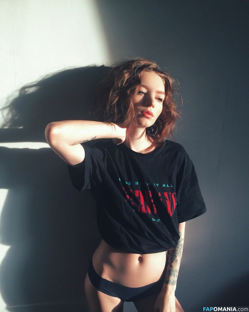 Kriss Drummer / Kristina Rybalchenko / kriss_drummer / user Nud OnlyFans  Fotografie scursă #4