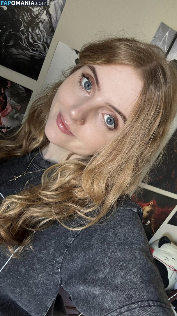 Krystal / Krysttl / Krysttlxd Nud OnlyFans  Fotografie scursă #4