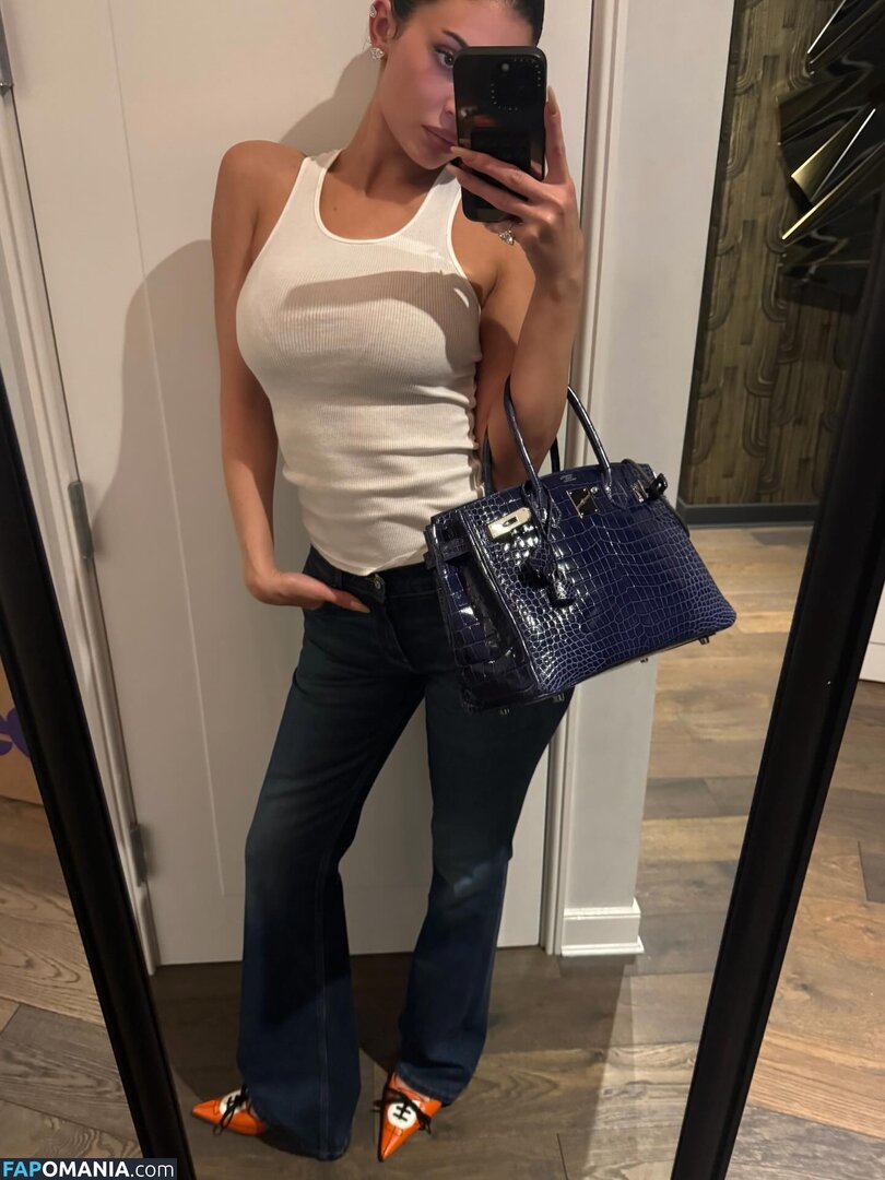 Kylie Jenner / https: / kyliejenner / kyliejenner.2 Nud OnlyFans  Fotografie scursă #87